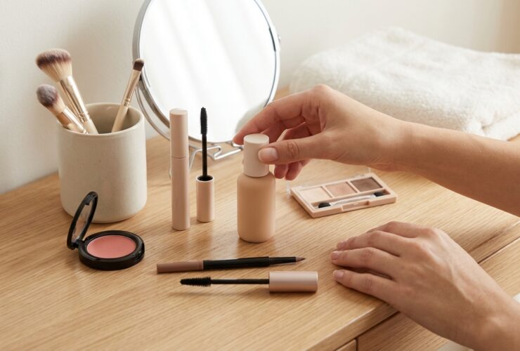 Beginner’s Guide to Makeup: What You Actually Need to Start 34 Beginner’s Guide to Makeup: What You Actually Need to Start