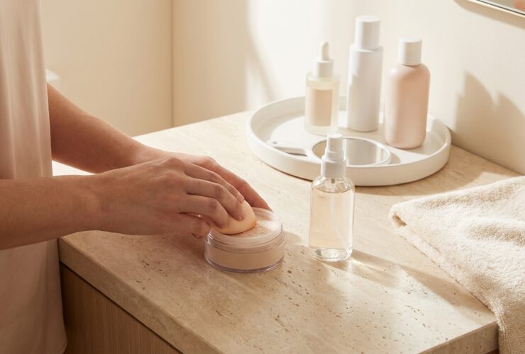 How to Make Your Makeup Last Longer on Busy Days