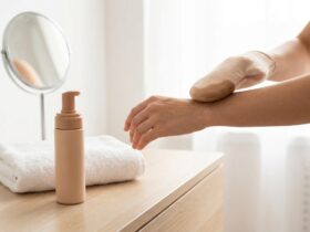 Self-Tanner Basics: How to Apply Without Streaks 41 Self-Tanner Basics: How to Apply Without Streaks